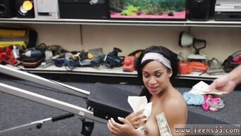 Sexual MILF fucked right in the gym