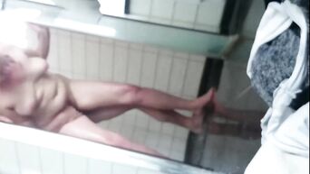 Hot sex in the shower with a mature slut