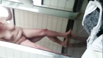 Hot sex in the shower with a mature slut
