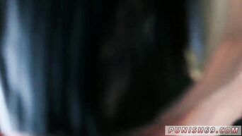 The guy avenged the boss for dismissal and kidnapped, and then fucked his daughter