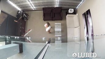 The hardened guy took the shaved vagina of Jessica Rex in the bathroom
