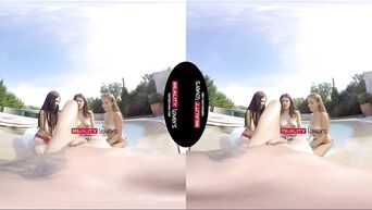 Virtual reality group with Baby Swabery, Francesca Dicaprio, Rebecca Volpetti