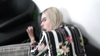 American MILF gets casual sex in store