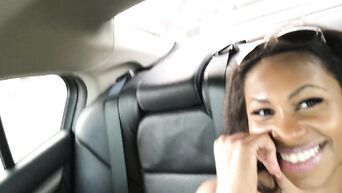 Black woman masturbates hairy cunt and ass in car
