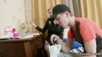 Russian beauty agreed to first anal