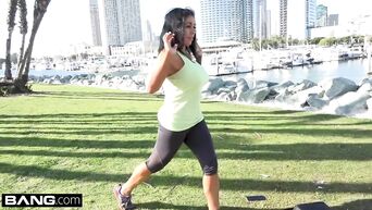 Mature latin slut Simone Garza in action