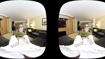Virtual porn with brunette in stockings