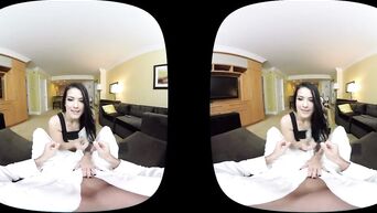 Virtual porn with brunette in stockings