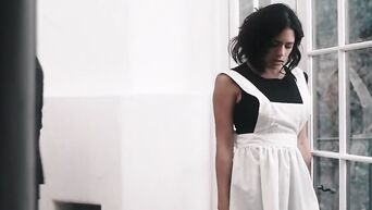 Markus Dupree trains latin maid