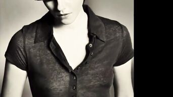 Naked photos of celebrity Emma Watson