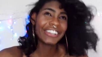 African webcam model squirts online