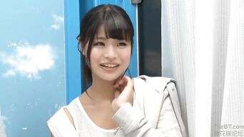 Japanese girl loses her virginity