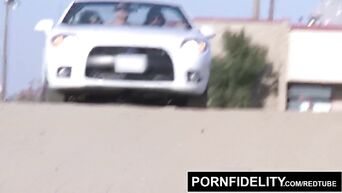 Chesty Kelly Madison & Siri share one lover