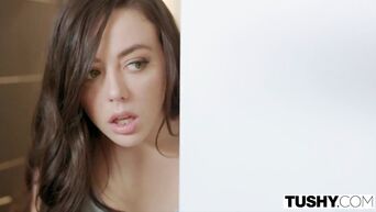 Threesome HD Maya Kendrick & Whitney Wright