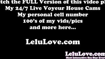 Housewife Lelu Love pulls clit