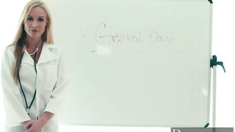 Deeper. Kayden Kross Shows the Perfect Blowjob