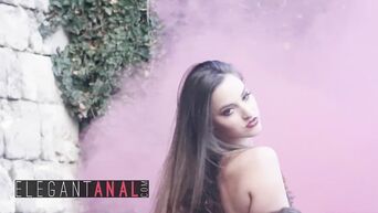 Amirah Adara goes the extra mile for photoshoot and does anal - BABES