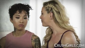 Stepmom teaching her stepdaughter about eating pussy