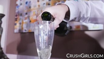 Busty blonde pornstar Jessa Rhodes fucks the bartender