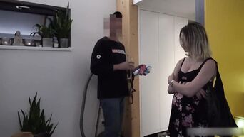 Sex with pregnant girl