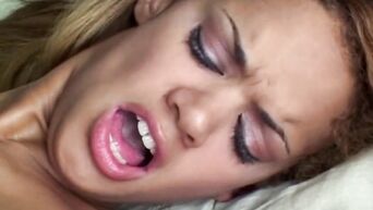Latin Stepdaughter Tyra Banxxx Fucks Stepdad