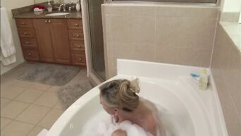 My Stepmother fell into a trap