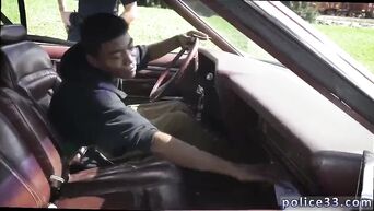 Cool blowjob for the prisoner from the cops