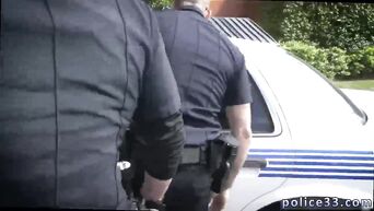 Cool blowjob for the prisoner from the cops