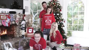 HD porno: A young couple fucks in the New Year's atmosphere