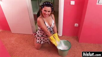 Latin housewife is engaged in vaginal masturbation