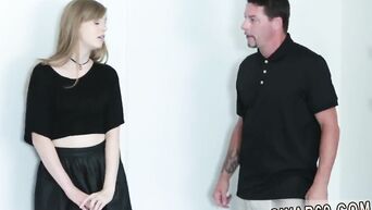 Stepfather makes cunnilingus stepdaughter
