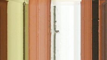 Sucks big dick off plumber
