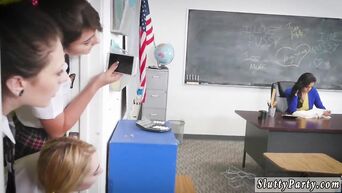 Schoolgirls roughly fucked lesbian teacher - xxx film