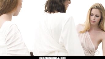 Young lesbian porn: first lesbian sex and first orgasm