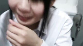 Asian schoolgirl in public toilet - real amateur Japanese video