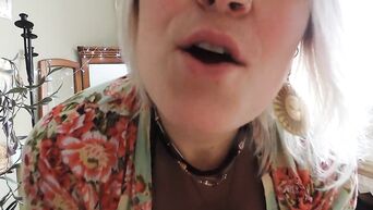Fat Big Tits blonde masturbates hairy pussy