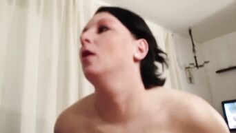 Mature slut from neighboring courtyard - POV Blowjob