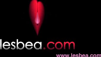 Girl's kisses and lesbian oral sex
