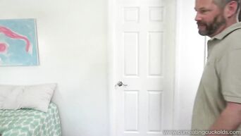 Mona Wales made cuckold suck cock