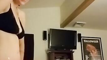 Real home sex: girl fucks lover with strapon