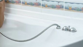 Foam masturbation in bath